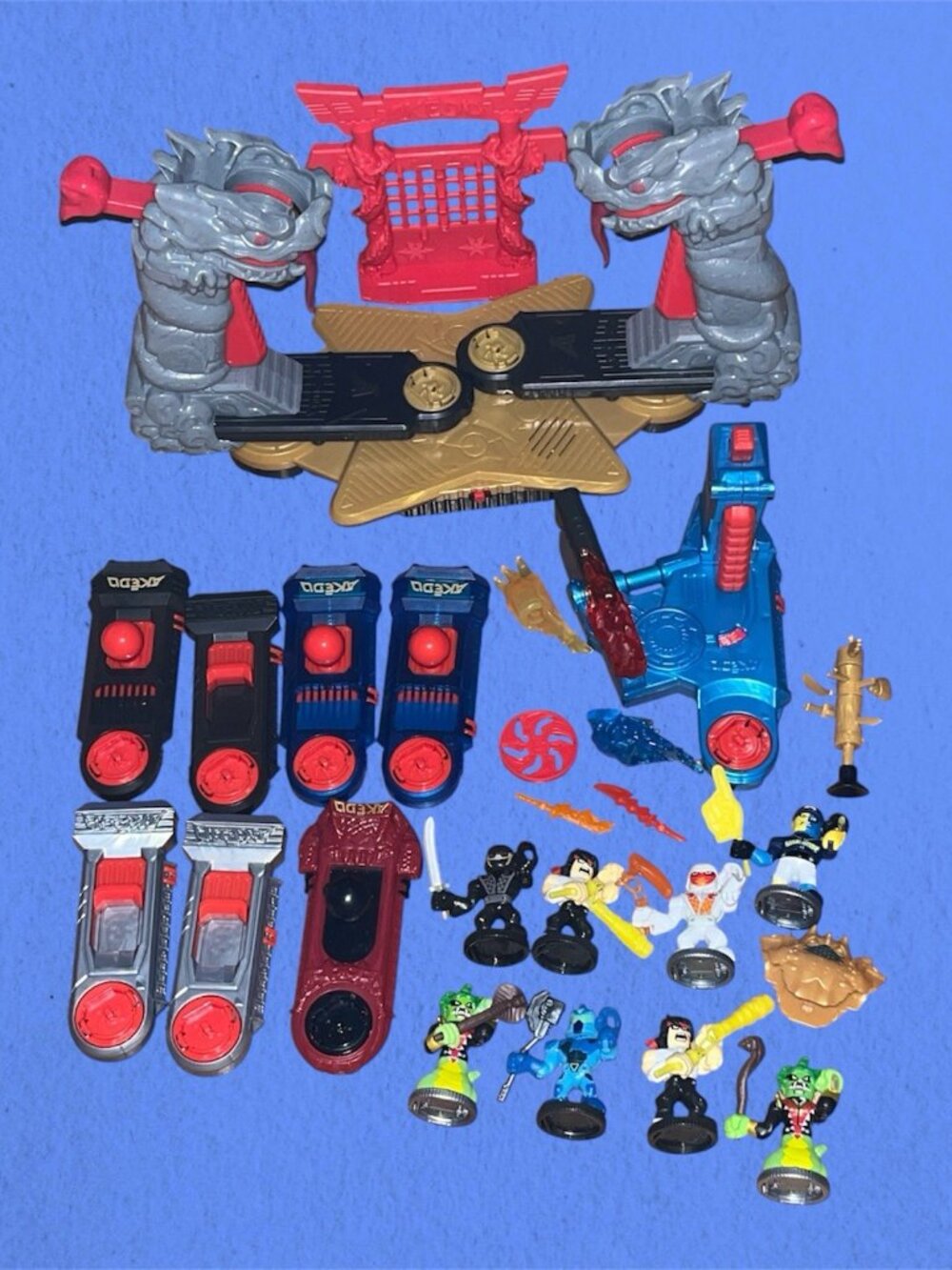 Legends Of Akedo Battle Arena Lot Figures Base Controllers Arena Accessories